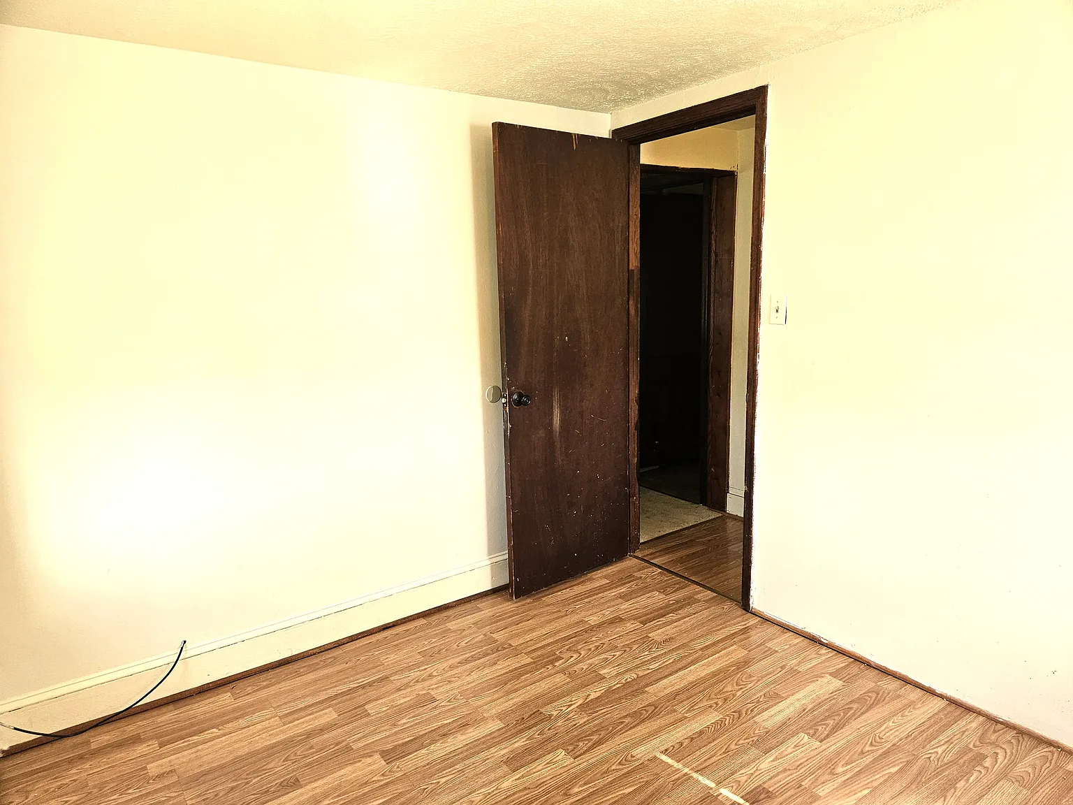 2 bed, 950 sqft, $1,400 — Photo 3