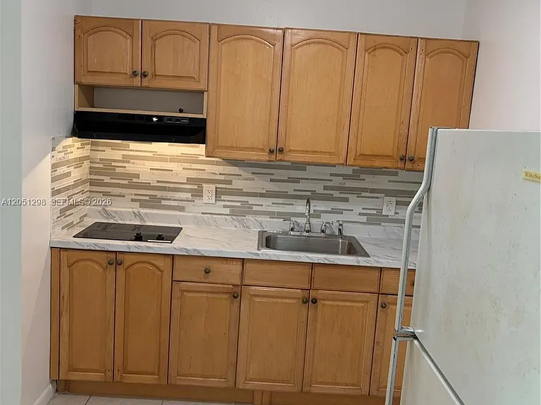 6980 NW 186th St #3-525A — Photo 2