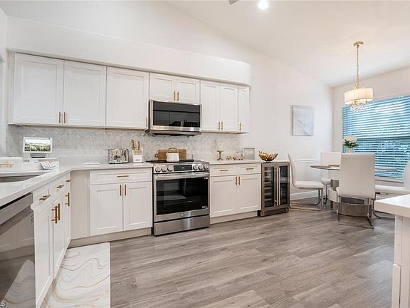 3rd image of 8243 Ibis Cove CIR #A-127