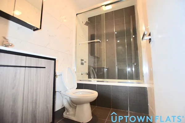 Rented by Uptown Flats LLC | media 17