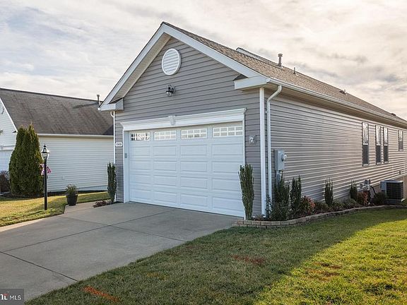 Exterior Front Garage Side