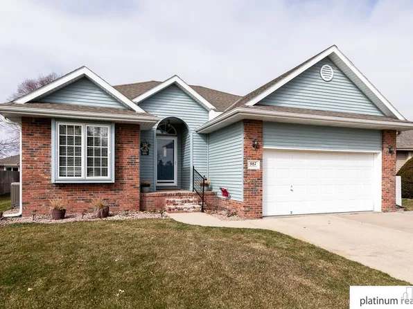 987 Sheridan St, Fremont, NE 68025