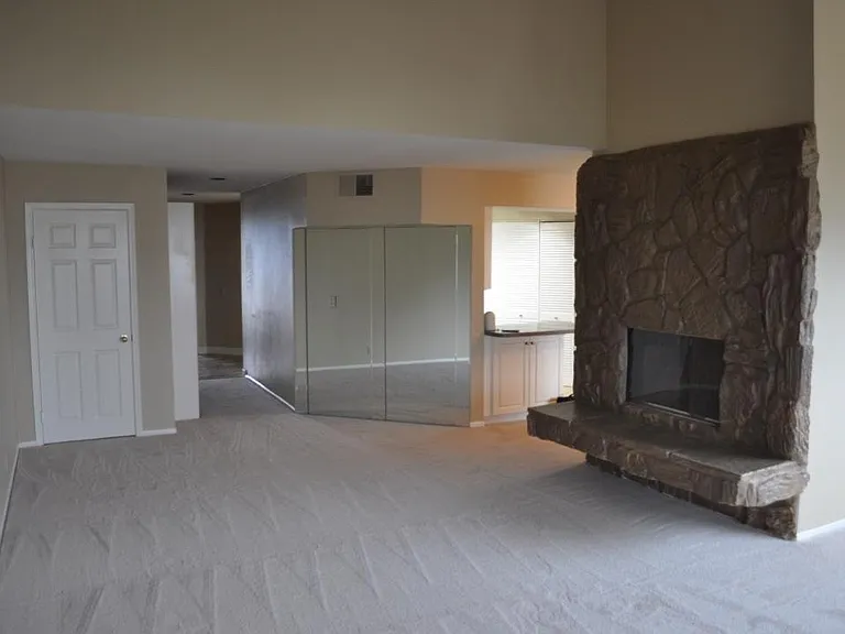 2920 Union St #301 — Photo 9