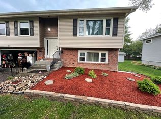 13 Hialeah Dr, Albany, NY 12205