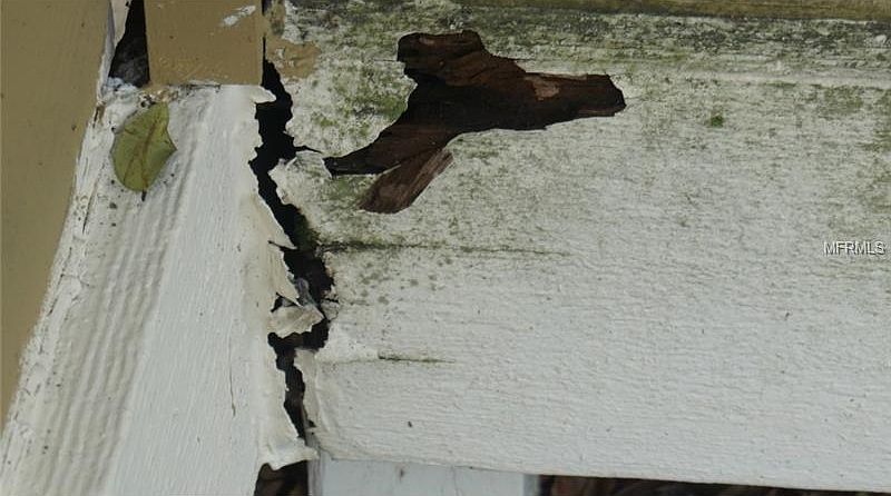 2nd image of 33 Silver Swan Ct