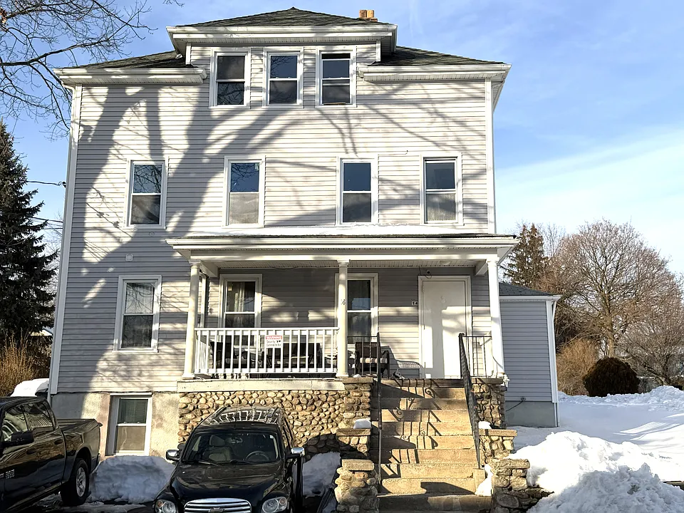 14 Cerretta St #2