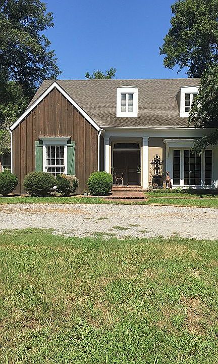 2nd image of 5815 Fox Island Rd