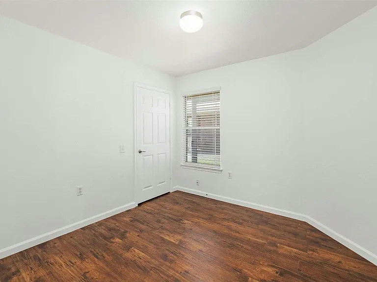 12524 Sky Harbor Dr — Photo 17