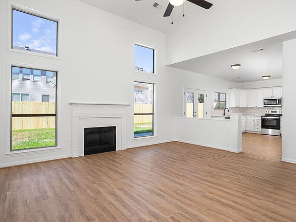 5th image of 2232 Rushton Ln