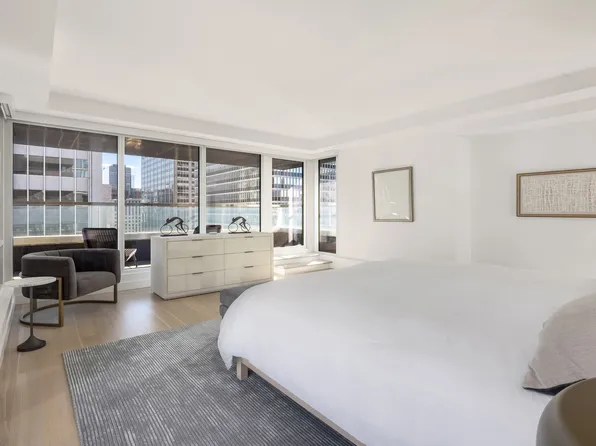 135 West 52nd Street image 13 of 23