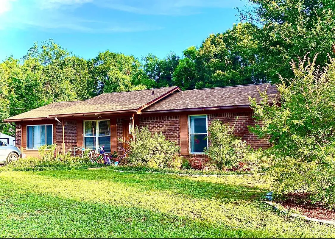 5549 Woodcrest Dr — Photo 1