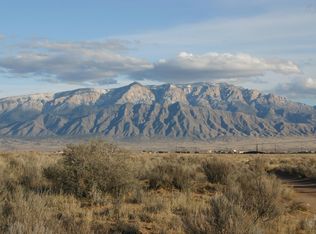 2601 Guinevere St, Rio Rancho, NM 87144