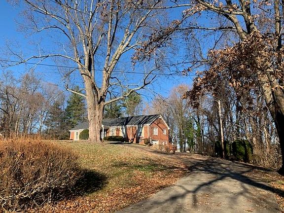 2nd image of 2024 North Ln