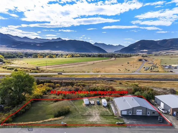 1801 Sun Ave, Livingston, MT 59047