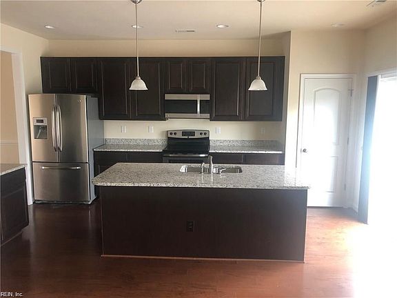 2nd image of 5552 Crown Grant Way