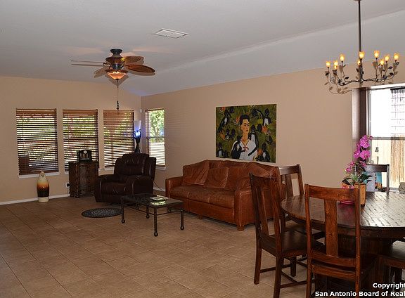 4th image of 7719 Beechnut Oak