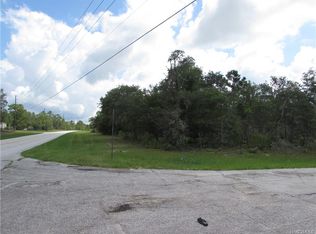 2743 W Dellwood St, Citrus Springs, FL 34434