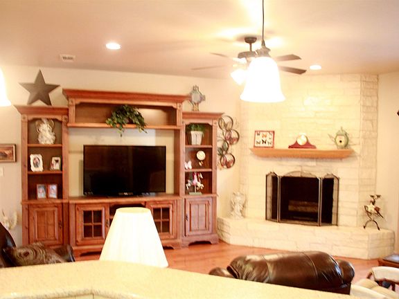 5th image of 1507 N Fm 1194