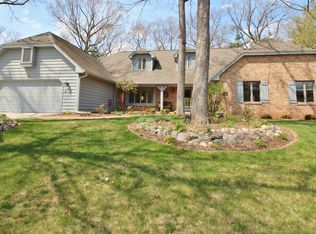 126 Traders Point Ln, Green Bay, WI 54302