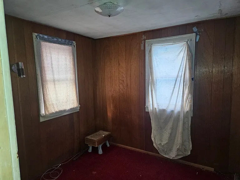 2424 Broadway St — Photo 25