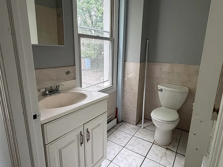 113 Myrtle Ave #1 — Photo 7