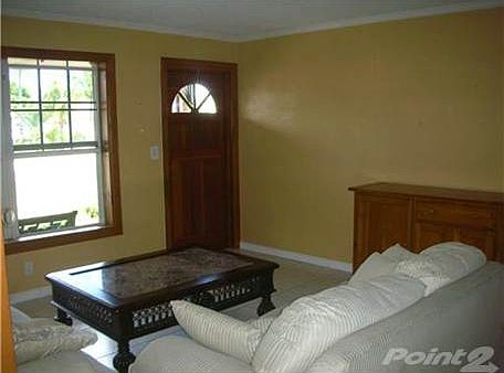 3rd image of 3460 SW 17th St