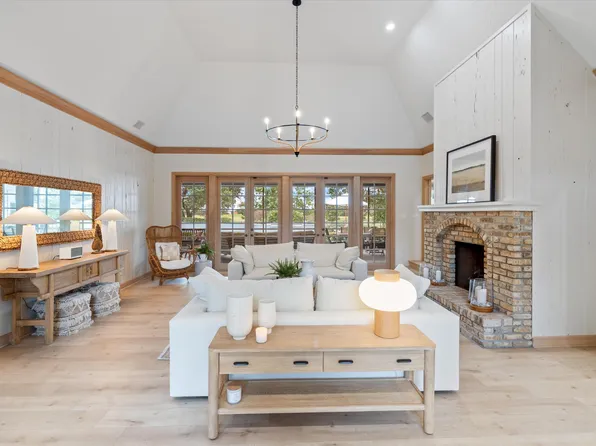 121 Turnberry Drive, Atlantis, FL 33462