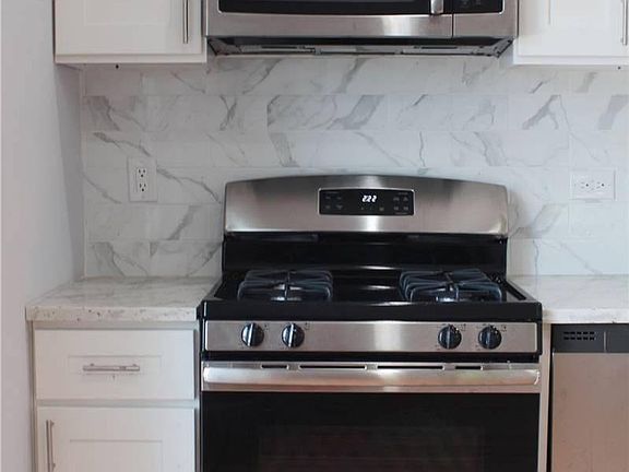 5th image of 1 Hillside Ave APT 4E
