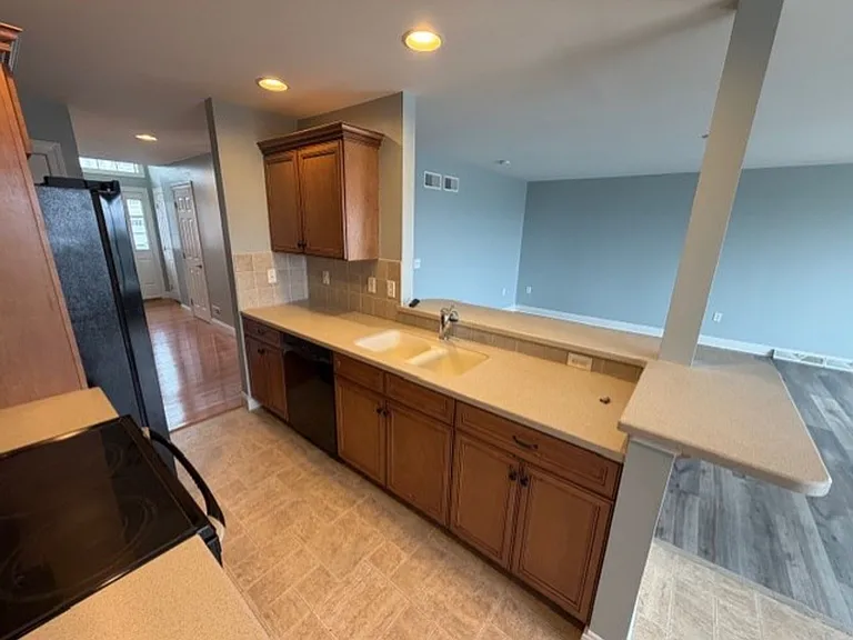 785 Oak Leaf Ln — Photo 14