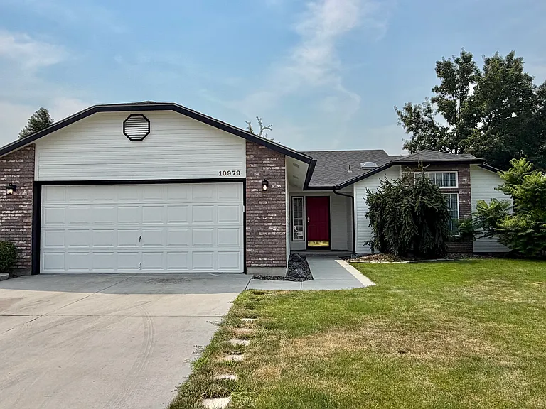 10979 W Tidewater Ct — Photo 2