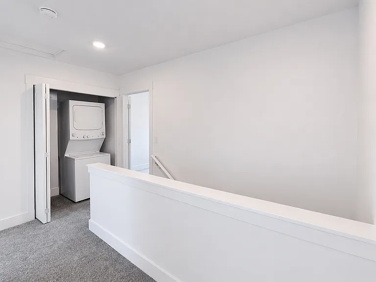 5846 W 40th Ct — Photo 29