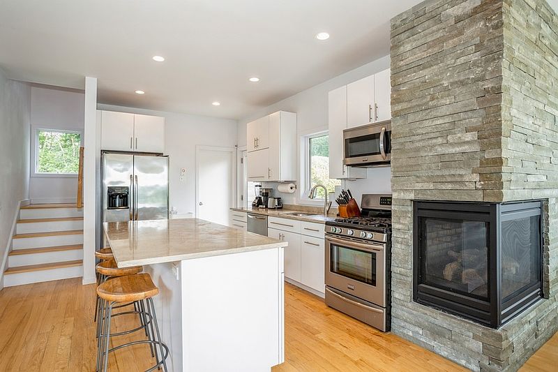 5 Hillside Ln, East Hampton, NY 11937 | Out East