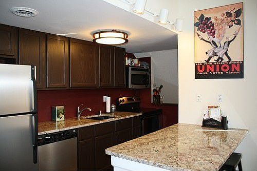 2nd image of 515 Donofrio Dr Unit 5