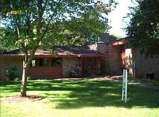 2315 Simpson St, Dubuque, IA 52003