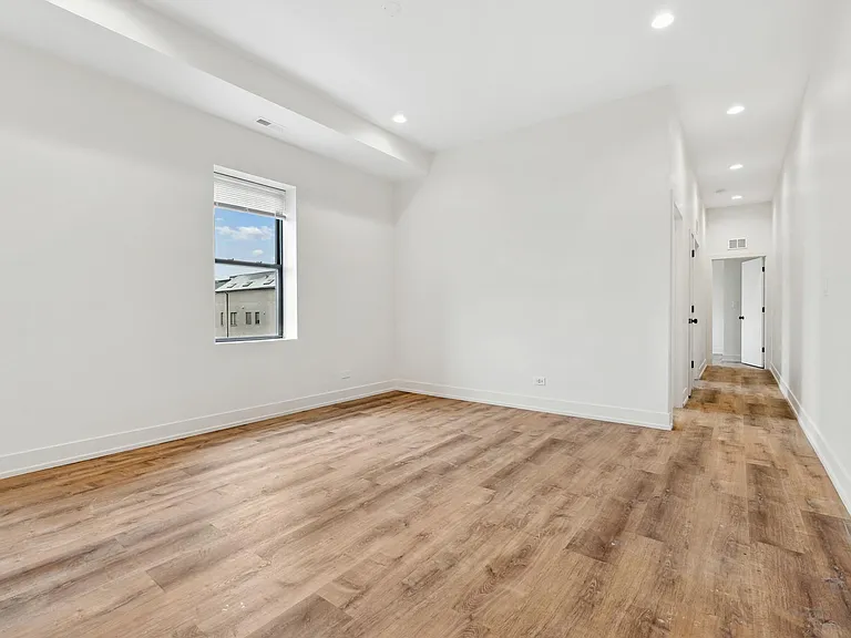 2219 N Hamilton Ave #102 — Photo 10