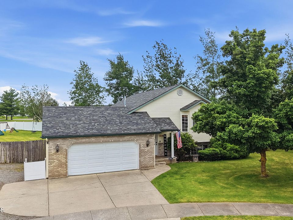 1st image of 8814 N Torrey Ln