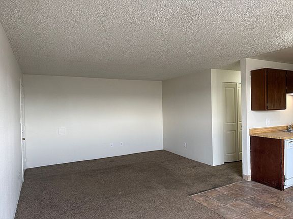 5th image of 1006 E Jefferson Rd #302