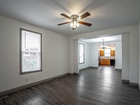 3rd image of 2036 Bellemeade Ave
