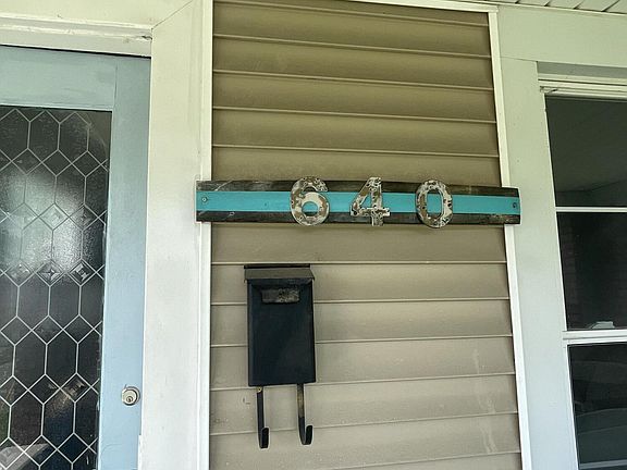 4th image of 640 E Burnett Ave