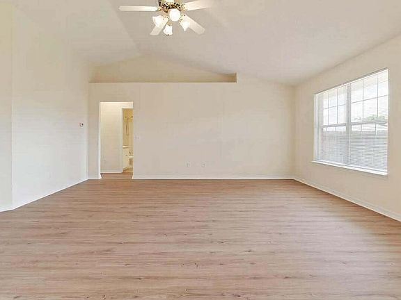 5th image of 5104 Whitehurst Ln