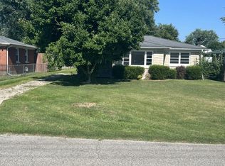 8285 Walker Rd, Louisville, KY 40258