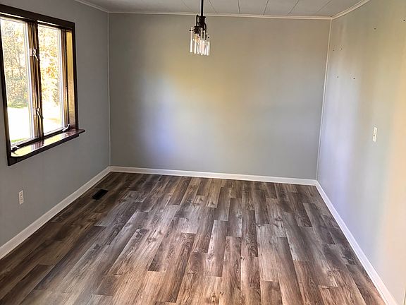 5th image of 665 142nd Ave