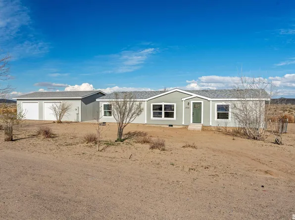 3720 Birch St, Silver Springs, NV 89429