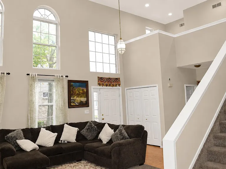 1566 Heron Cir — Photo 2