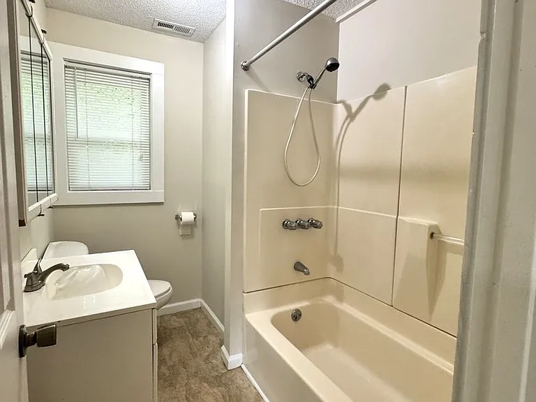 1103 Onslow Pines Rd — Photo 16