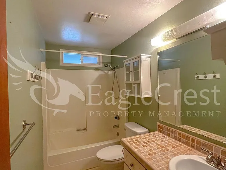 1130 SE Colonial Dr — Photo 19
