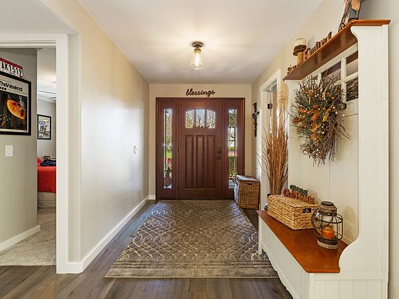 5th image of 38771 Via Las Flores