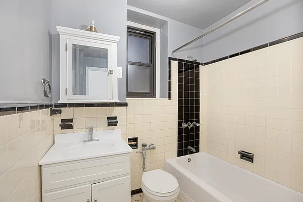 Rented by Compass | media 9