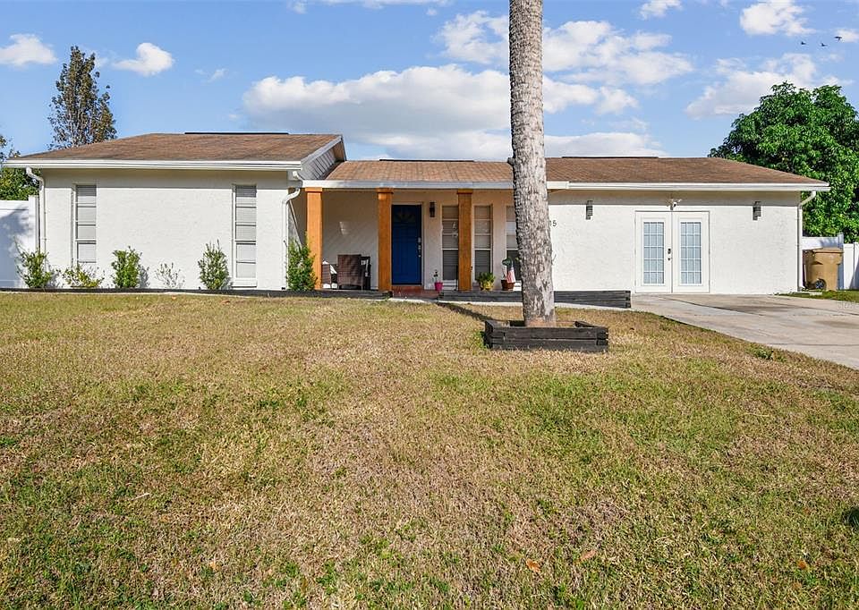 1st image of 215 Gardenia Rd