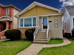 3417 N Ozark Ave, Chicago, IL 60634